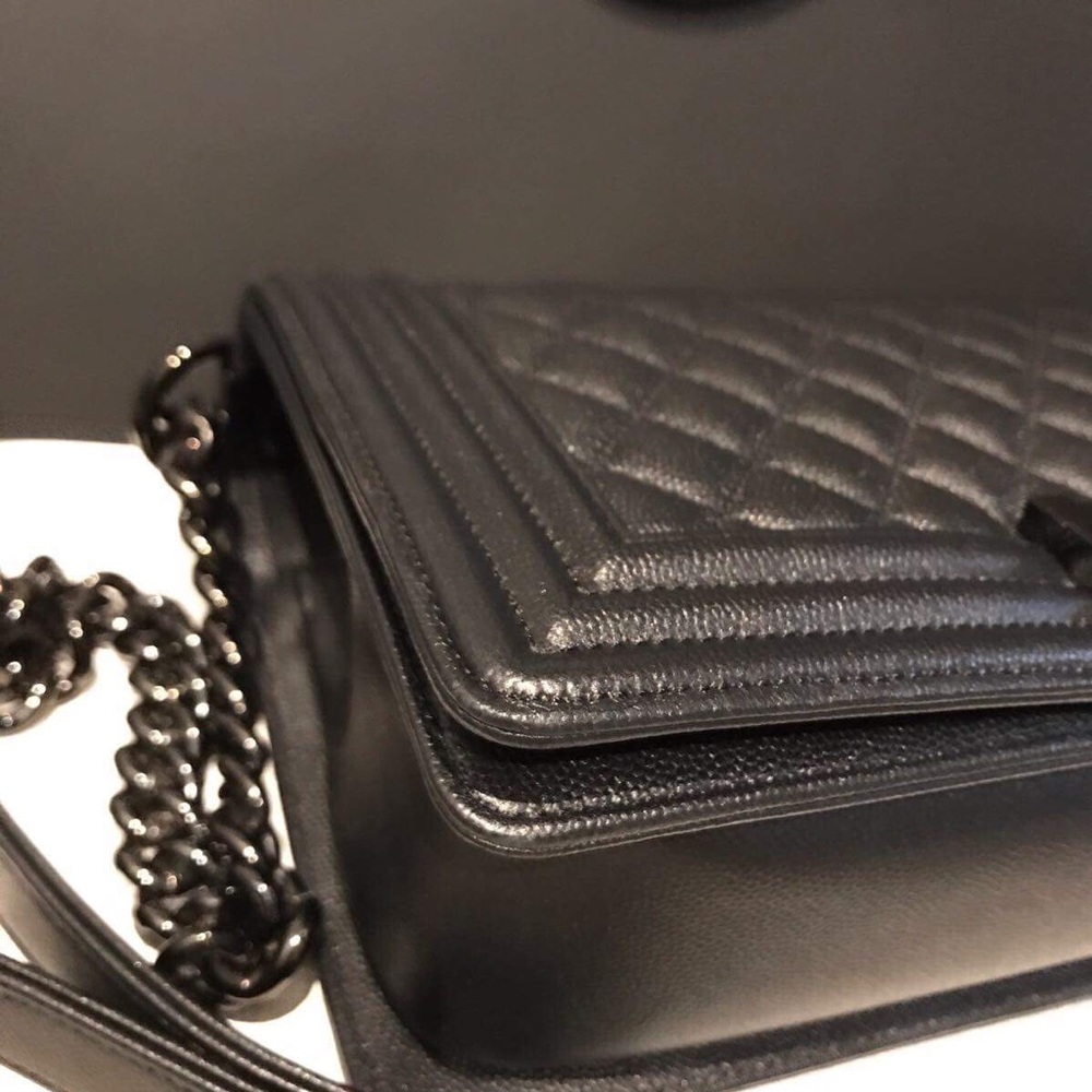 ❌SOLD❌ Chanel so black Le Boy in old medium - Picture 2 of 8